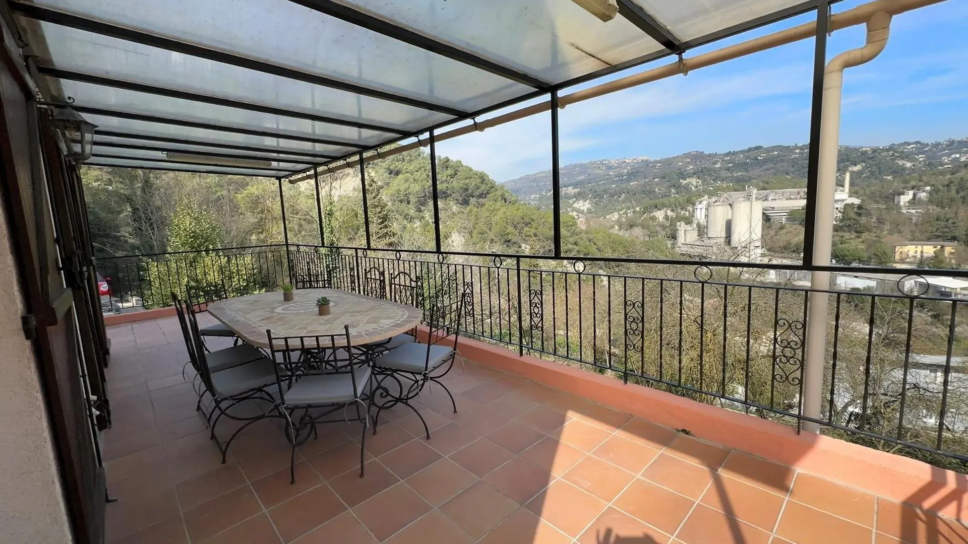 Les 4 Cypres Villa Contes  France