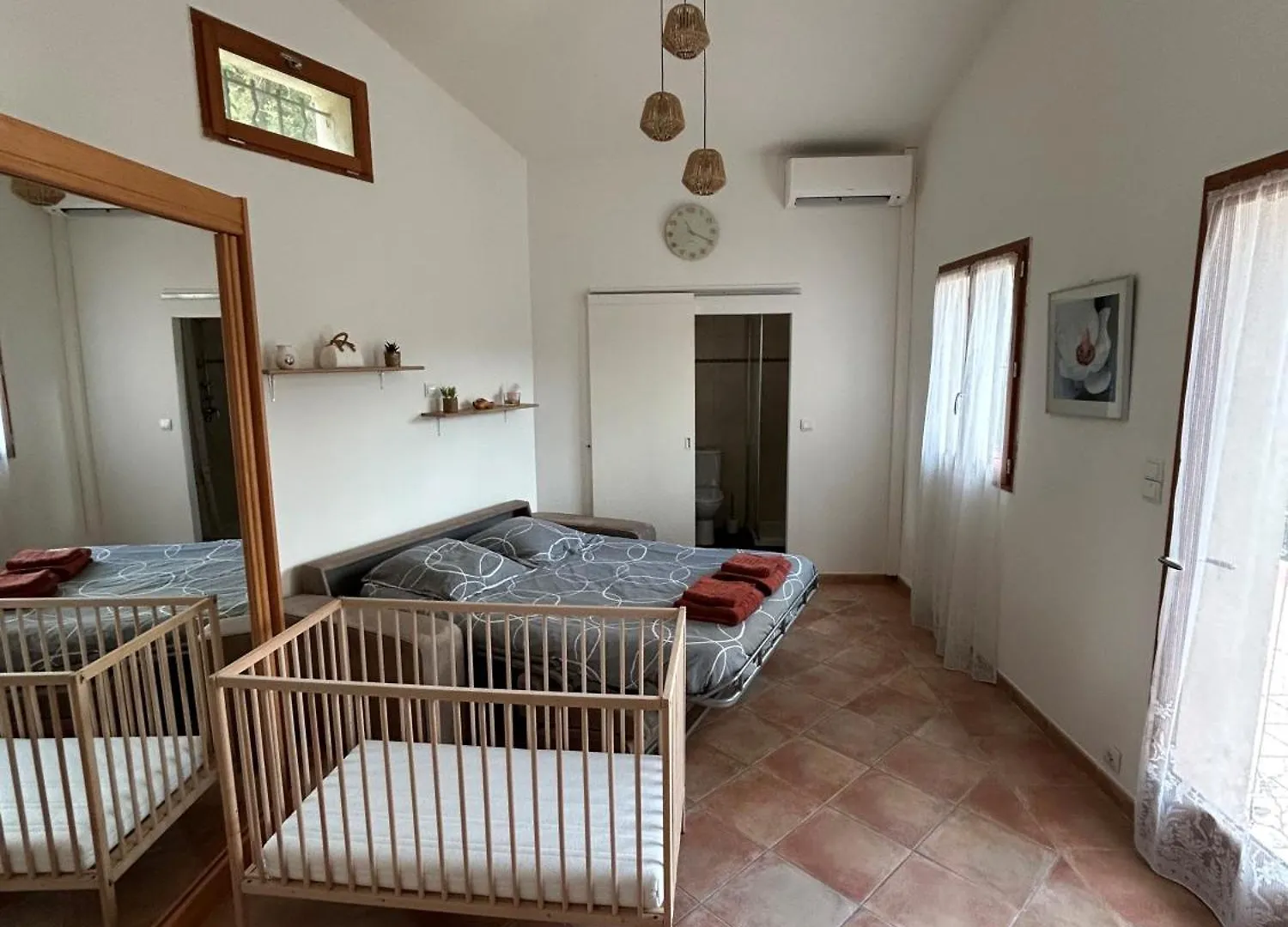 Les 4 Cypres Villa Contes  Holiday home Contes (Alpes-Maritimes)